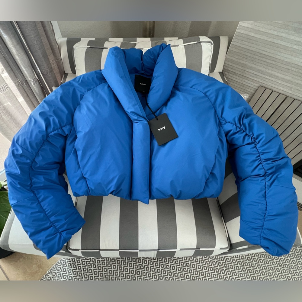 KHY Bright Blue Women's Cropped Puffer Jacket. Size Medium. NEVER WORN! Kylie.